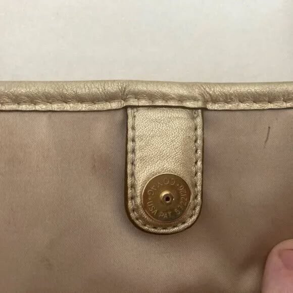 Coach "Signature" Purse - Picture 9 of 10